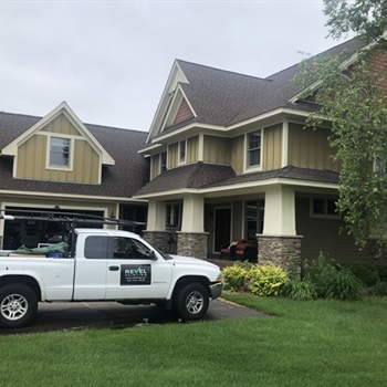What role does customer service play in choosing a painting contractor?