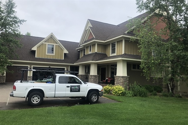 What role does customer service play in choosing a painting contractor?